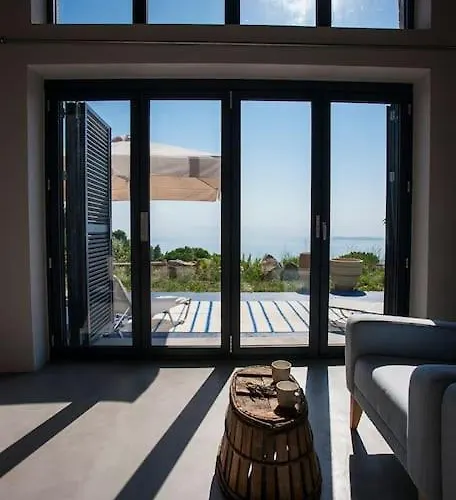 Vouno - Luxury And Privacy In The Aegean Klíma